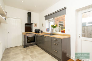 Photo 15- click for photo gallery